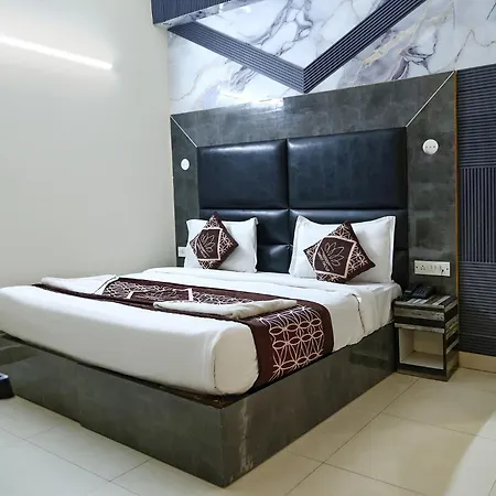 Hotel Hsp Suites - Near Igi Airport, New Delhi-3